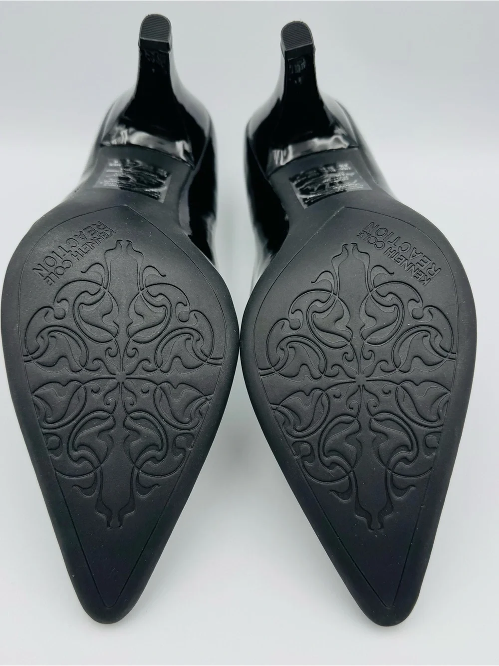 Kenneth Cole – NEW w/Box Black Pump Heels Classic 8.5M